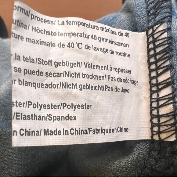 Hotouch Women’s Tie-Dye Zip-Up Soft Velvety Hoodie Blue/Brown Size L EUC - Picture 6 of 6